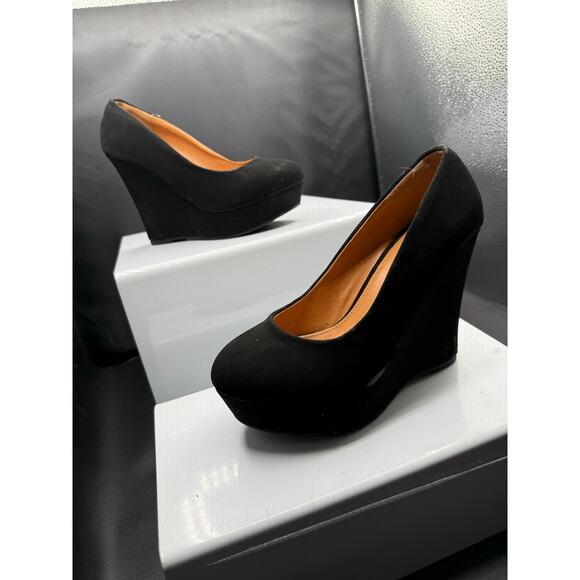 Top Moda Black Suede Wedge Heels - Size 8W - Picture 1 of 12